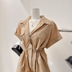 Летний комбинезон-шорты с воротником-рубашкой, молнией и струящимися рукавами