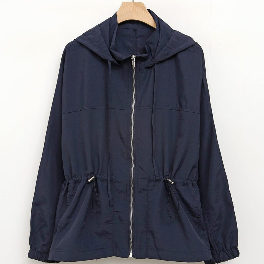 Nylon 100 – женская ветровка Hooded Basic