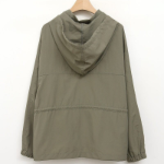 Nylon 100 – женская ветровка Hooded Basic