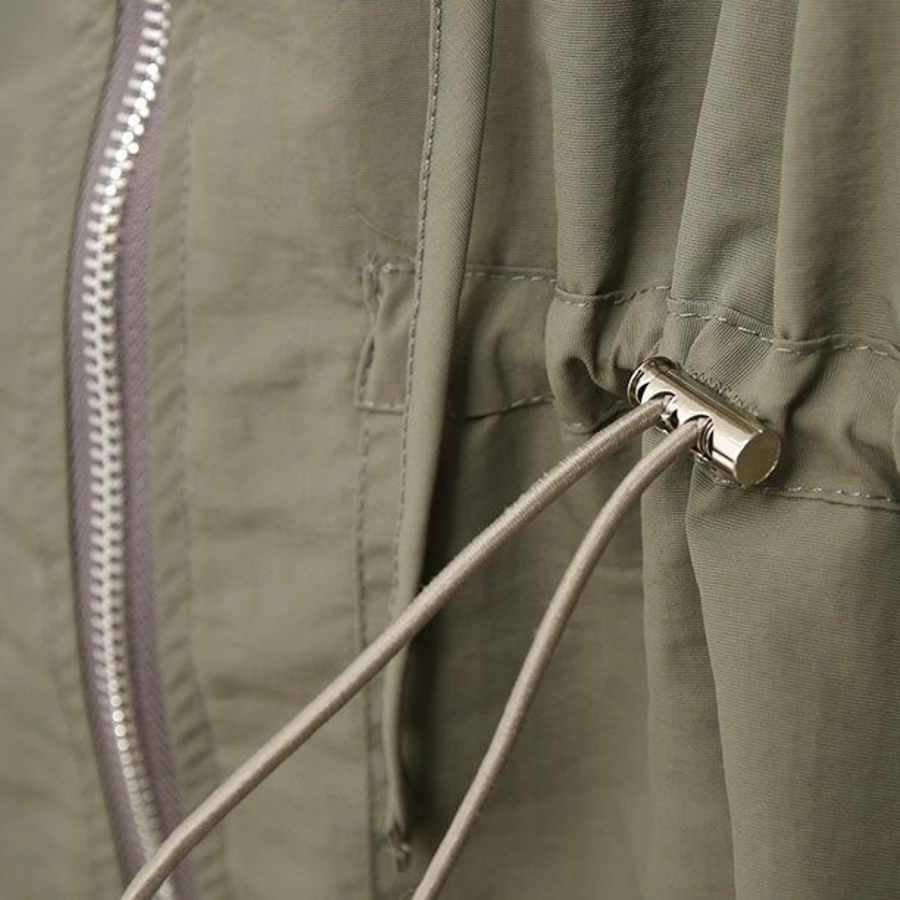 Nylon 100 – женская ветровка Hooded Basic