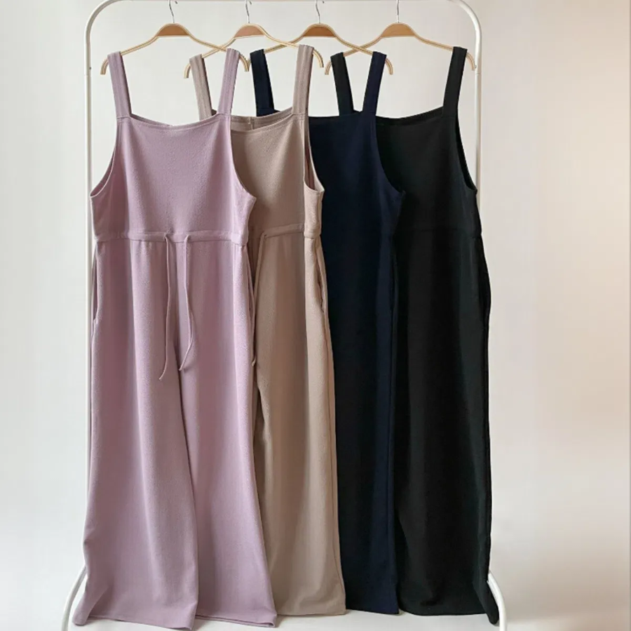 Женский комбинезон свободного кроя с удобным туннельным шнурком