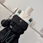 Летний комбинезон с подтяжками и квадратным вырезом