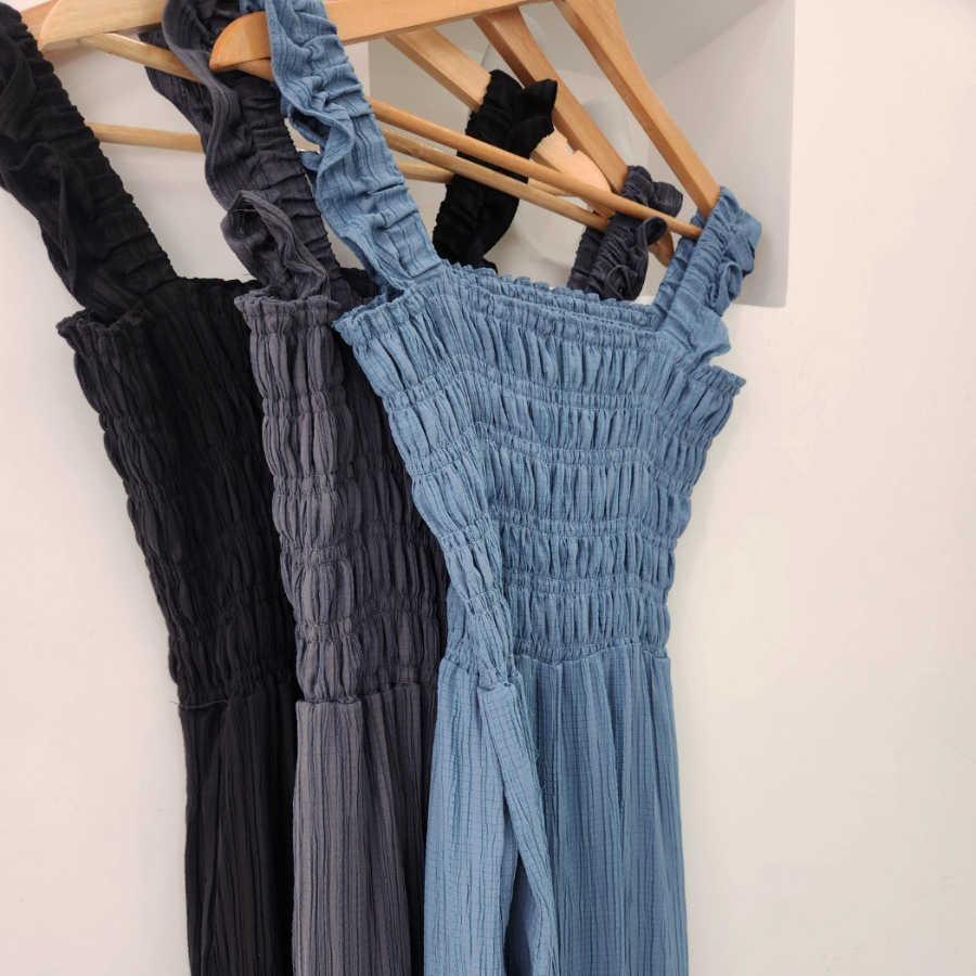 Летний комбинезон с подтяжками и широкими плиссированными брюками