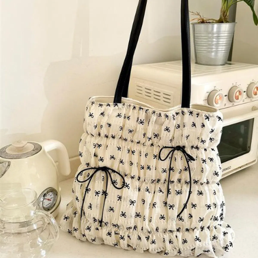 Ribbon Point Shirring Bag — нежность и лёгкость для весенне-летнего образа