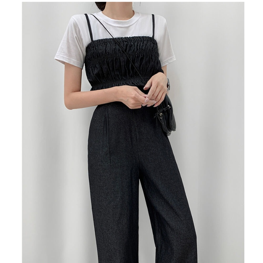 Джинсовый комбинезон с эластичной кокеткой