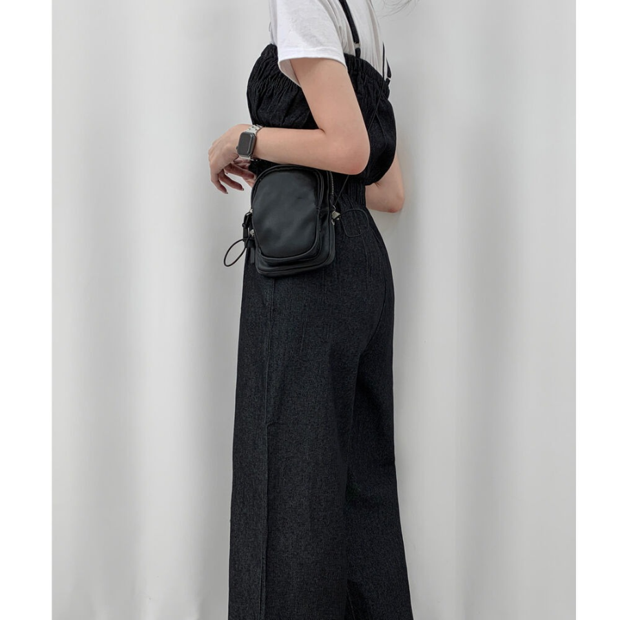 Джинсовый комбинезон с эластичной кокеткой