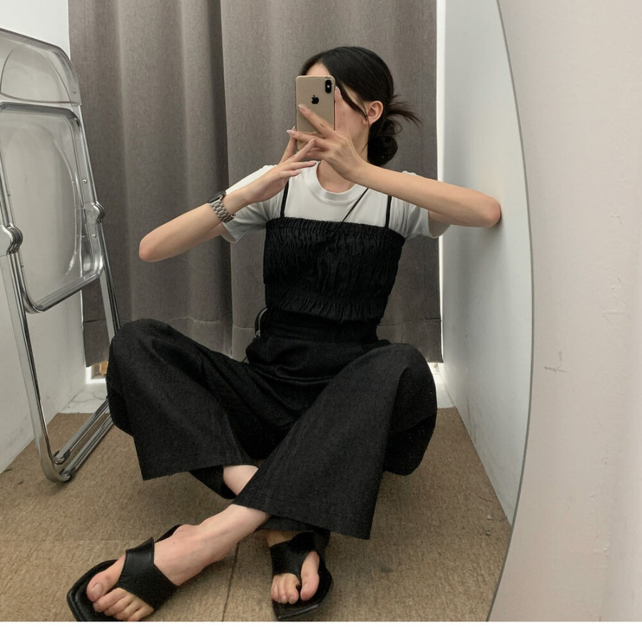 Джинсовый комбинезон с эластичной кокеткой