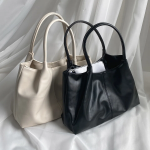 Daily Leather Shoulder Bag with iPad Compartment — городской минимализм и практичность каждый день