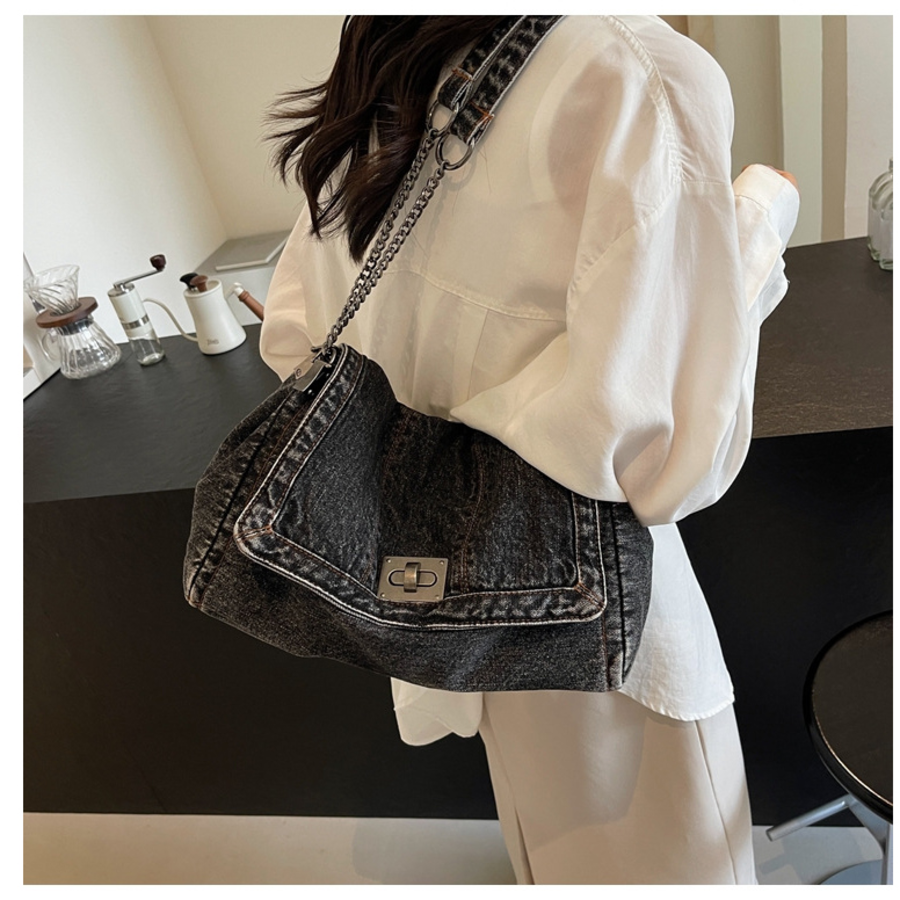 Kelly Denim Shoulder Bag — повседневная сумка в джинсовом стиле