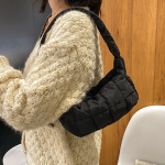 Quilted Padded Mini Cloud Bag — уютный акцент в вашем повседневном образе