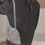 Silver Mesh Tote Bag — блестящий акцент летнего образа