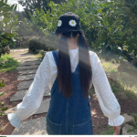 Джинсовый комбинезон-оверол с широкими штанинами