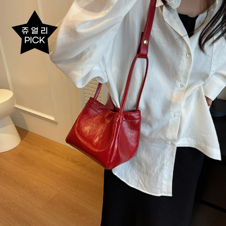 Vintage Minimal Bucket Bag — сдержанная элегантность и повседневный комфорт