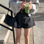 Coa Weaving Mini Bag — изящный акцент в плетёной текстуре