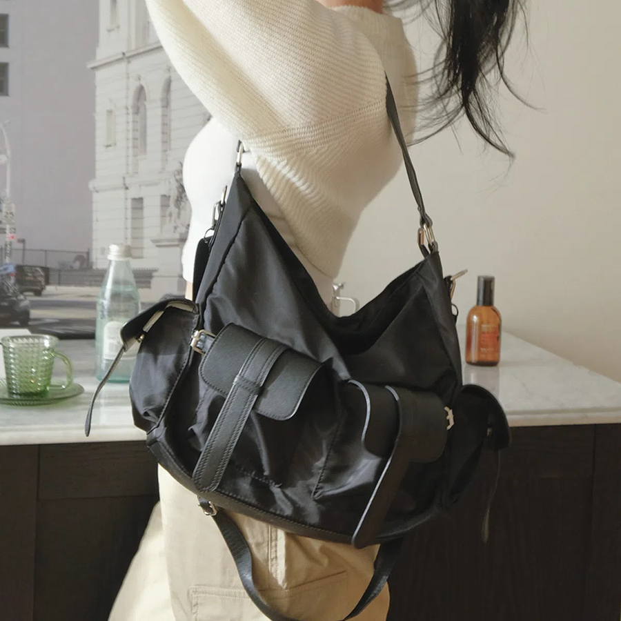 Ultralight 4-Pocket Nylon Messenger Bag — максимум функциональности при минимальном весе