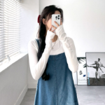 Джинсовый комбинезон на подтяжках с широкими штанинами