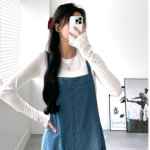 Джинсовый комбинезон на подтяжках с широкими штанинами