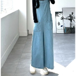 Джинсовый комбинезон на подтяжках с широкими штанинами