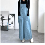 Джинсовый комбинезон на подтяжках с широкими штанинами