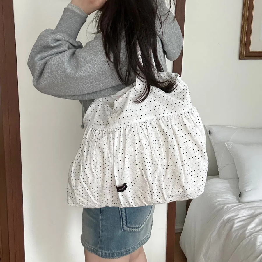 Eco Dot Shirring Shoulder Bag — лёгкий весенний акцент с романтичным настроением