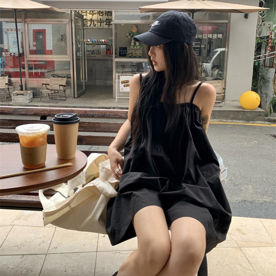 Летний комбинезон на бретелях