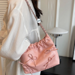 Savage Ribbon Chain Handbag — гламурный акцент с игривыми деталями