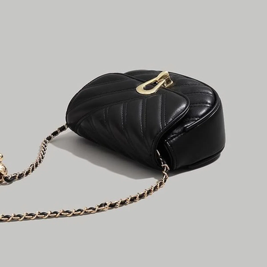 Chamonte Quilted Mini Crossbody — элегантность в каждой детали