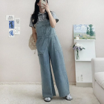 Летний комбинезон из денима с подтяжками