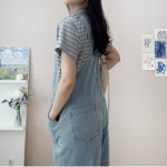 Летний комбинезон из денима с подтяжками