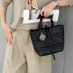 Tujour Daily Cowhide Tote — элегантная классика на каждый день