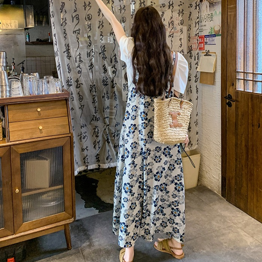 Цветочный летний комбинезон с пышными рукавами и V-образным вырезом