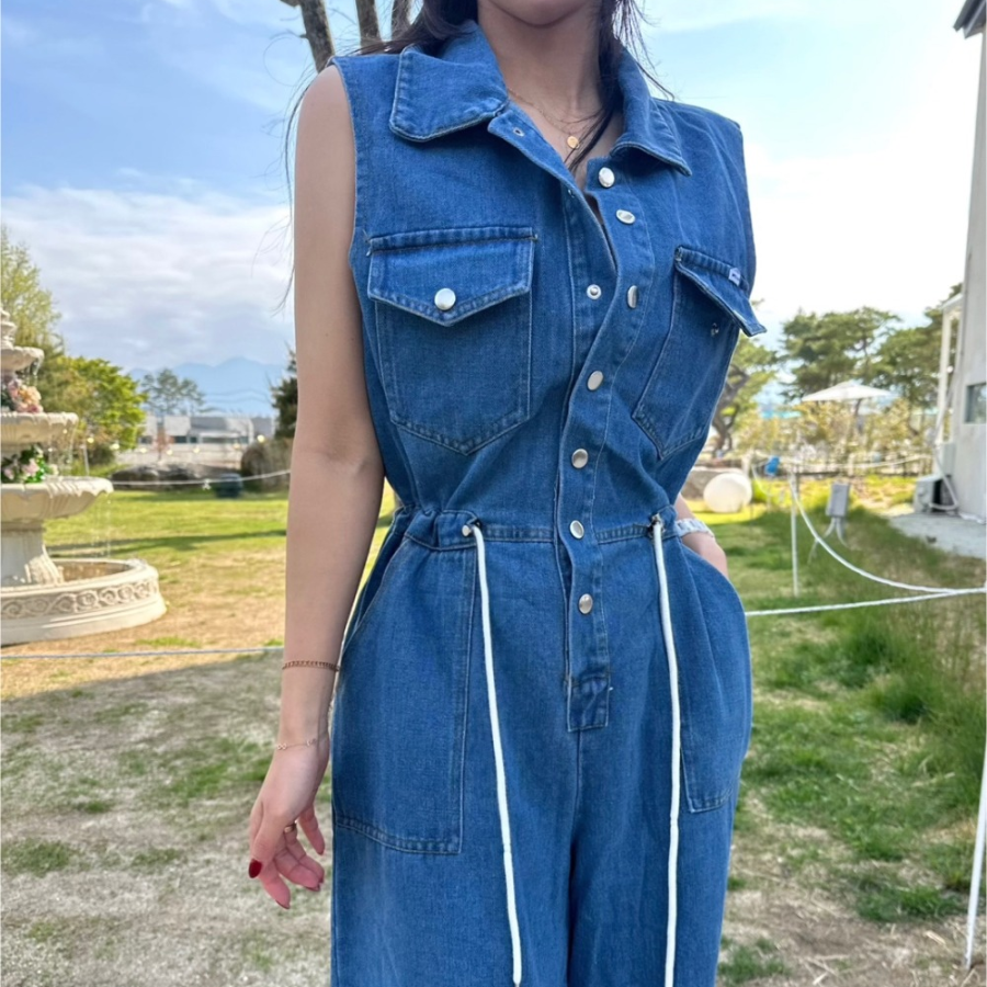 Джинсовый комбинезон с широкими брюками и регулируемой талией на шнурке