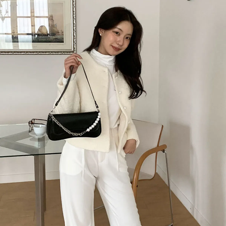 Shun Vintage Leather Pearl Chain Shoulder Bag — винтажная элегантность с жемчужным акцентом