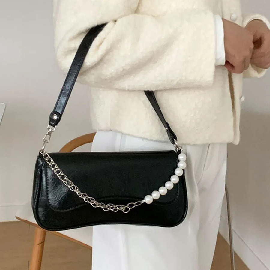 Shun Vintage Leather Pearl Chain Shoulder Bag — винтажная элегантность с жемчужным акцентом