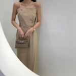 Комбинезон-платье миди с поясом и бюстье-верхом