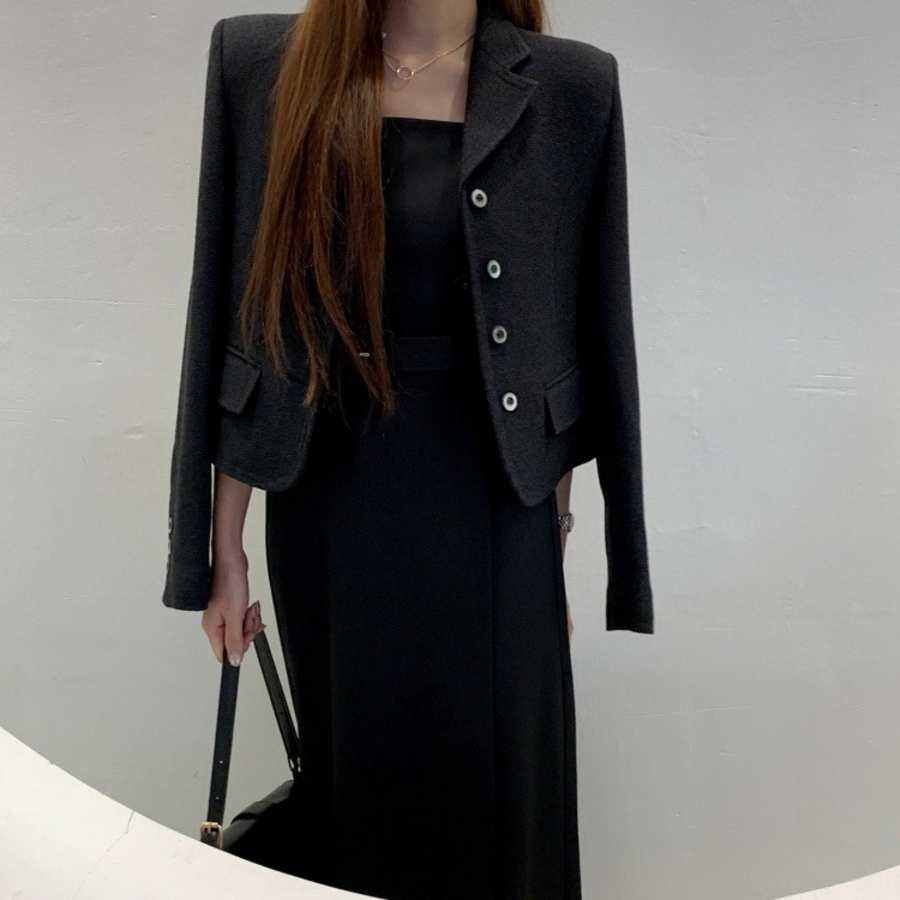 Комбинезон-платье миди с поясом и бюстье-верхом