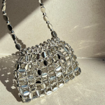 Ryugi Silver Mini Crossbag — стильный и компактный акцент