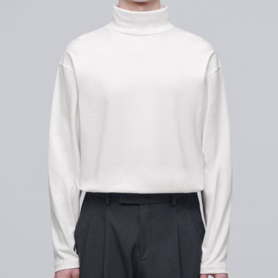 Relaxed Turtle Neck Long Sleeve T-Shirt [Cream]