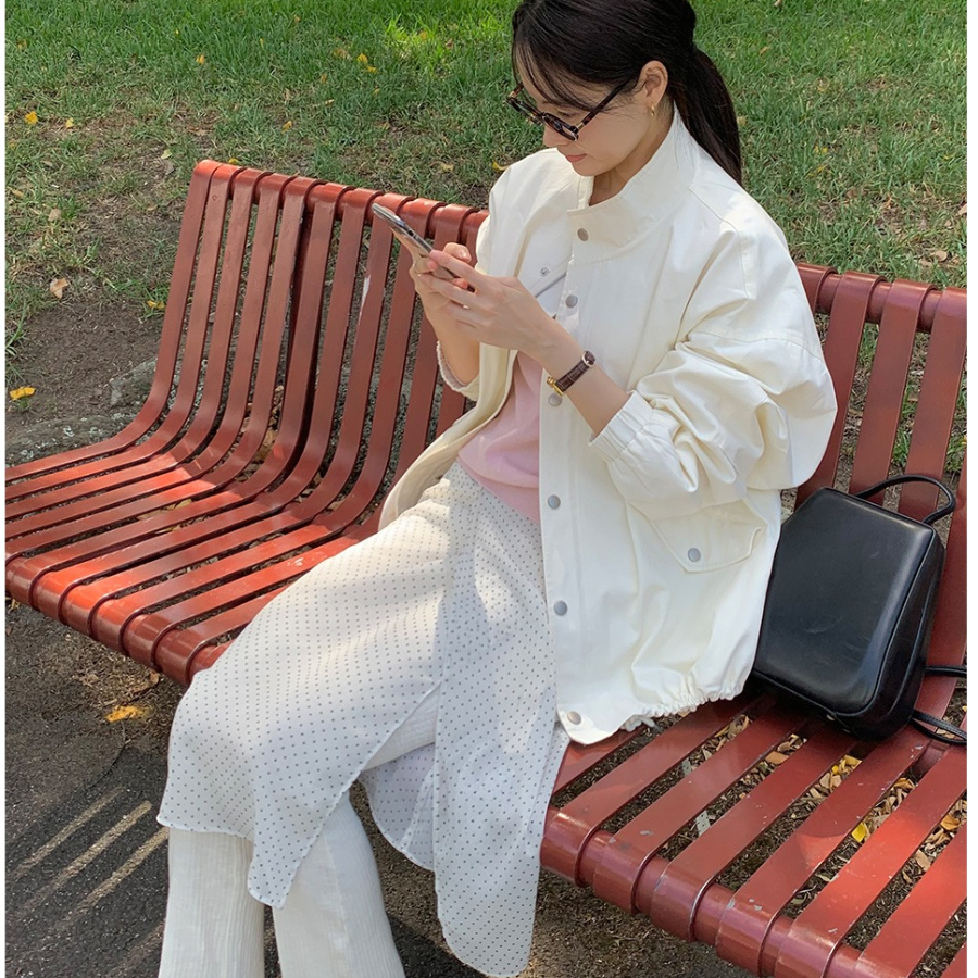 Return Half Windbreaker