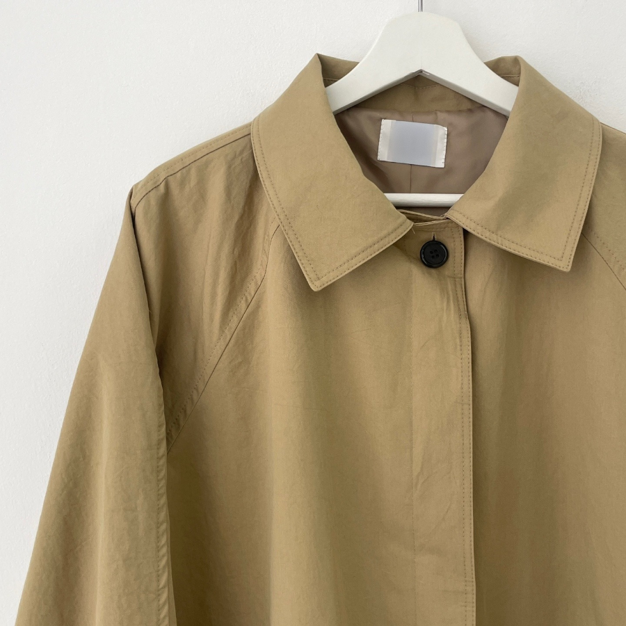 Tomi Loose Fit Half Trench Coat