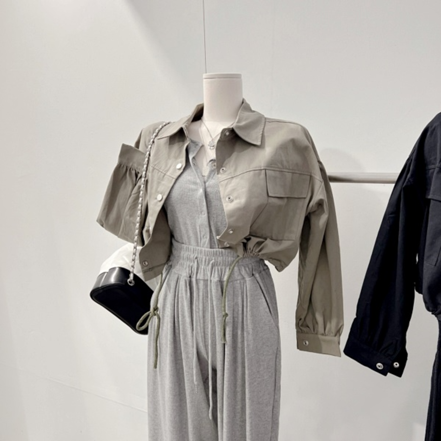 Summer CM Oversized Button Collar Crop Yasan