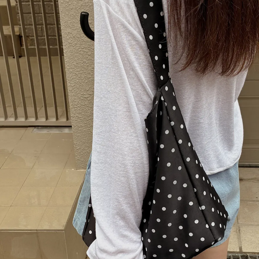 Raines Dot Eco Bag — игривый акцент в повседневном образе