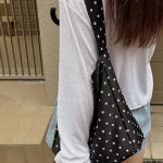 Raines Dot Eco Bag — игривый акцент в повседневном образе