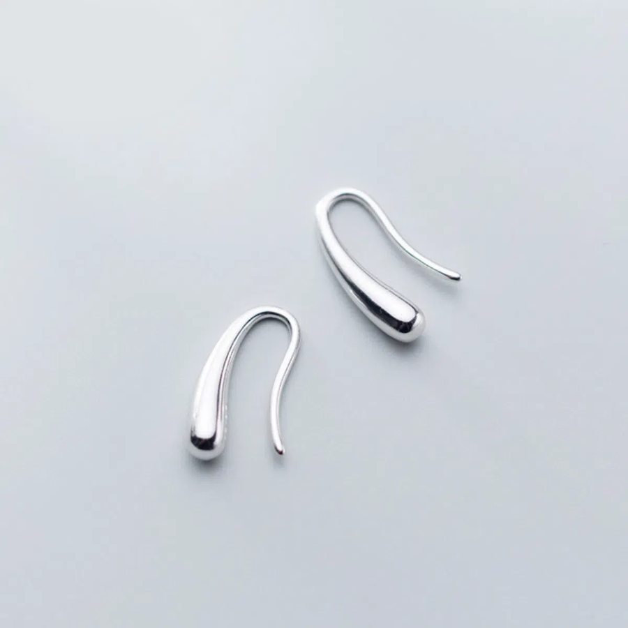 Серебряные серьги-капли с объёмным дизайном