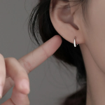 Серебряные серьги-капли с объёмным дизайном