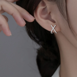 Серебряные серьги X-образной формы