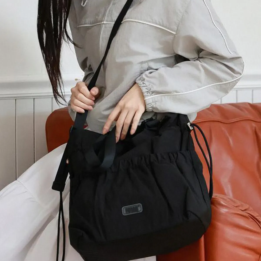 Casual Bucket Eco Bag — универсальная сумка в форме хобо для повседневной жизни