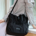 Casual Bucket Eco Bag — универсальная сумка в форме хобо для повседневной жизни