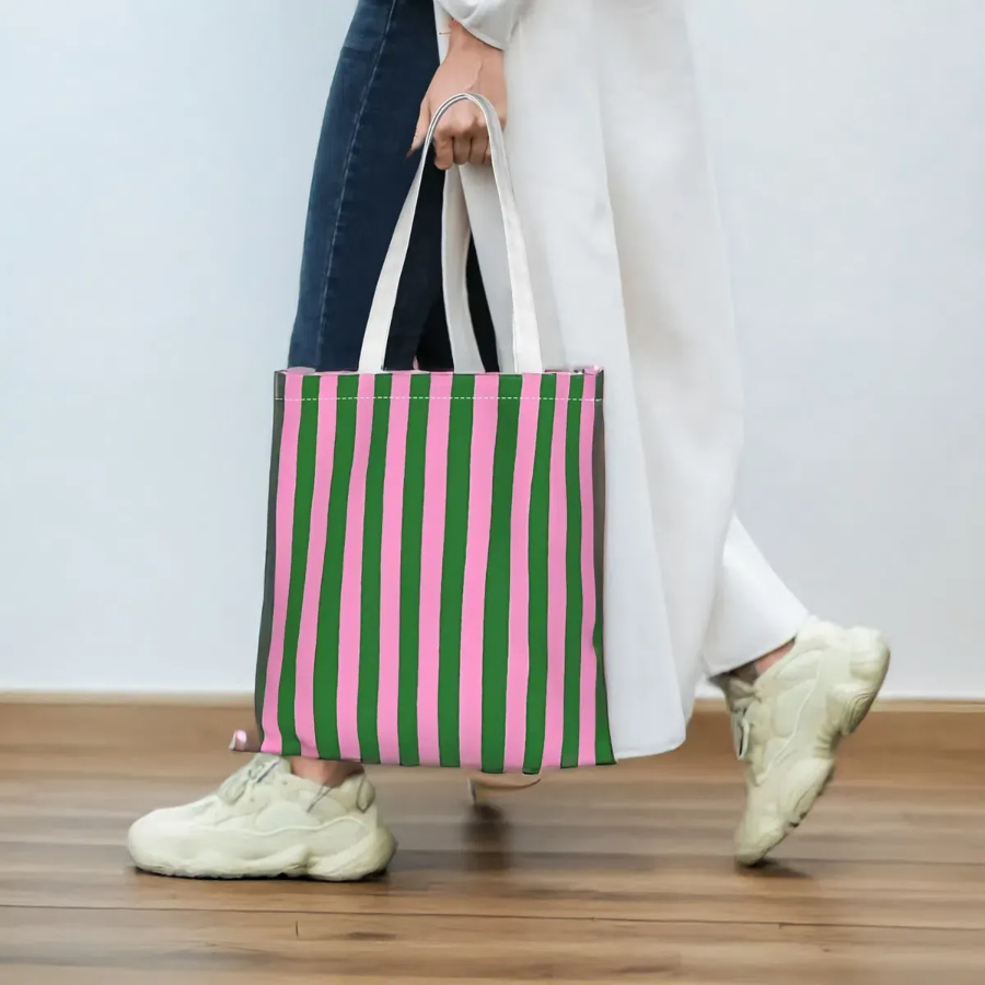 Pink & Green Stripe Tote Bag — яркая и лёгкая сумка для повседневных образов