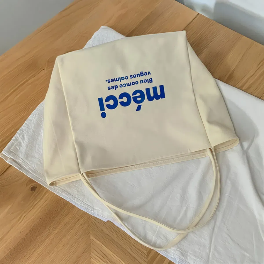 Merci Lettering Canvas Shoulder Eco Bag — акцент на простоту и стиль